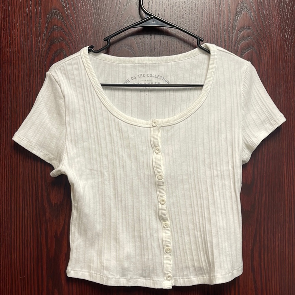 The OG tee collection crop top.